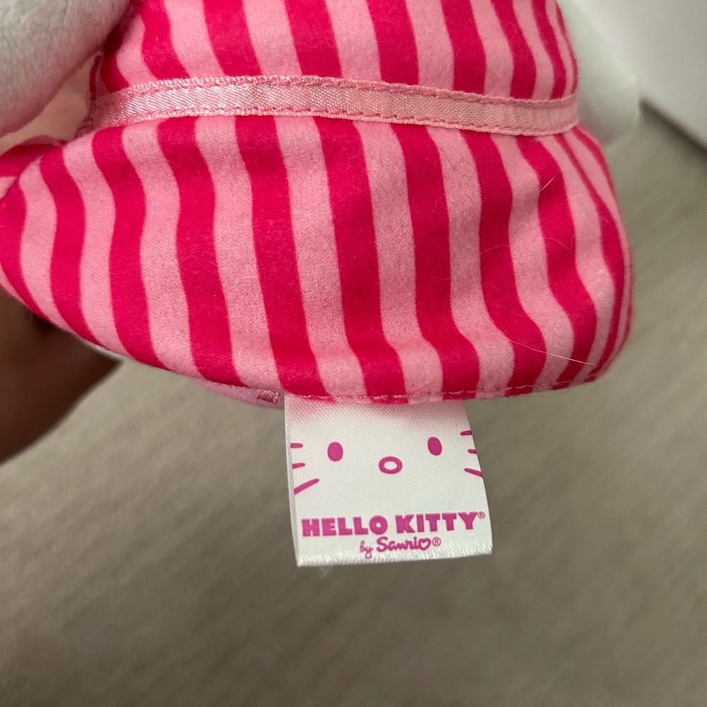 LIMITED EDITION Sanrio Hello Kitty Plush with Pink Bow(JAKKS Pacific in 2011) - Picture 4 of 4